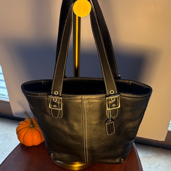 Vintage Coach Hampton 90s/Y2K Black Leather Shoulder Bag, Never Used - Picture 1 of 8